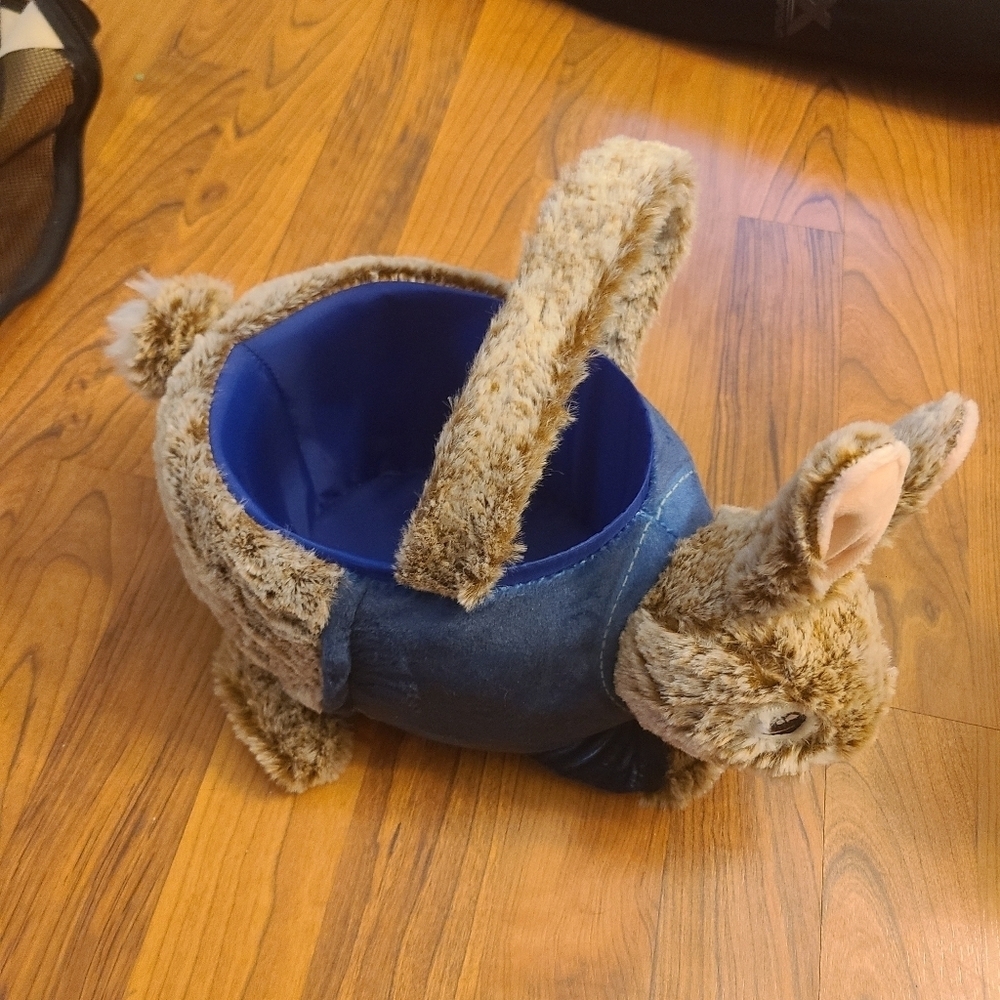 Peter Rabbit Easter basket - Picture 3 of 3